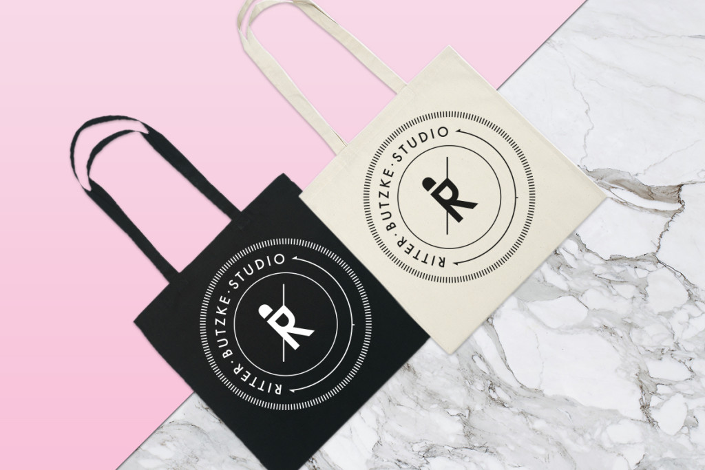 MockUp_MarblePink_Quer